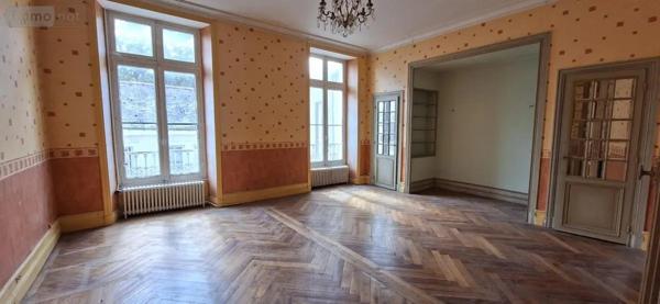 Achat - Appartement Angers 49100 2 pièces 82 m 2 360 m 2