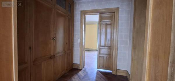 Achat - Appartement Angers 49100 2 pièces 82 m 2 360 m 2