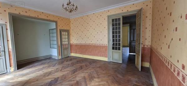Achat - Appartement Angers 49100 2 pièces 82 m 2 360 m 2
