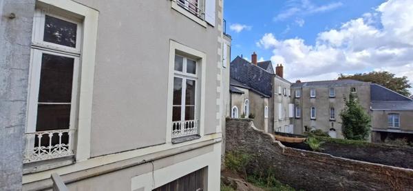 Achat - Appartement Angers 49100 2 pièces 82 m 2 360 m 2