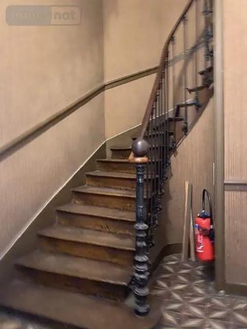 Achat - Appartement Angers 49100 2 pièces 82 m 2 360 m 2