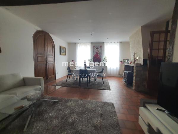 Maison à BEZENET, 03170 - 6 pièces 180m²