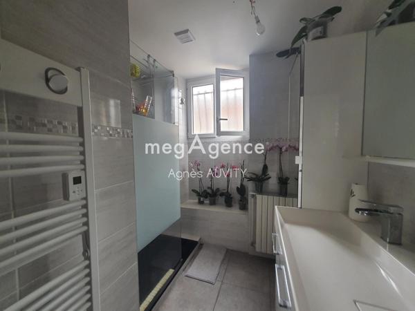Maison à BEZENET, 03170 - 6 pièces 180m²
