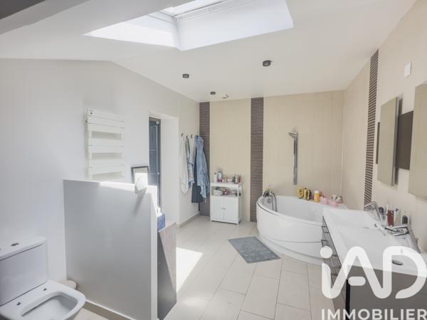 Appartement à vendre 6 pièces 166 m² Vernou-la-Celle-sur-Seine
