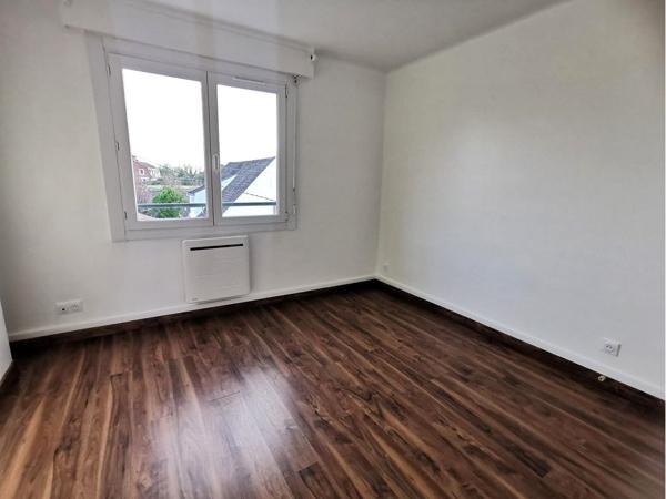 Dans quartier calme de la ville d'Aire sur la Lys