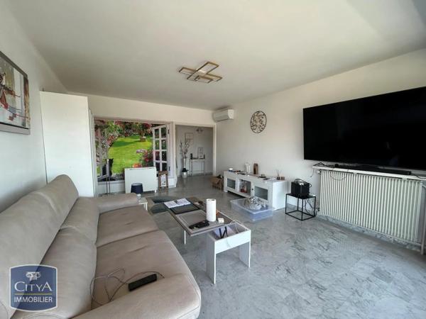 Appartement à louer 2 pièces 59.08m² Antibes (06160)