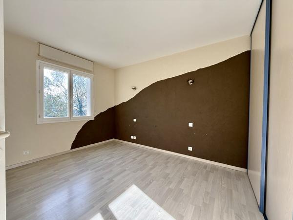 Coup de cœur – Villa avec piscine sur les hauteurs de Villeneuve-sur-Lo