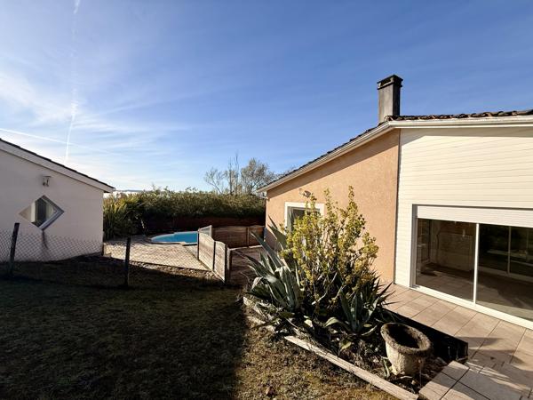 Coup de cœur – Villa avec piscine sur les hauteurs de Villeneuve-sur-Lo