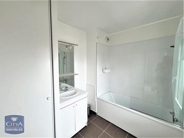 Appartement à louer 2 pièces 45.04m²