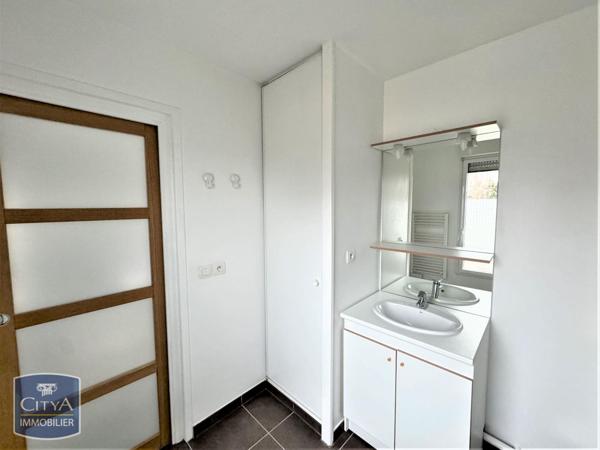 Appartement à louer 2 pièces 45.04m²