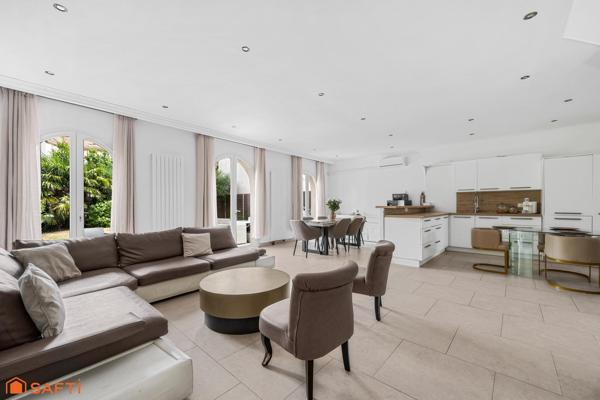 MAISON FAMILIALE 6 CHAMBRES ET BEAU JARDIN