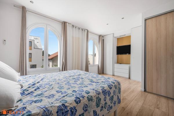 MAISON FAMILIALE 6 CHAMBRES ET BEAU JARDIN