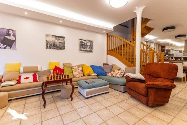 Appartement à vendre |  Bagnères-de-Bigorre |  7 pièces | 242 m²