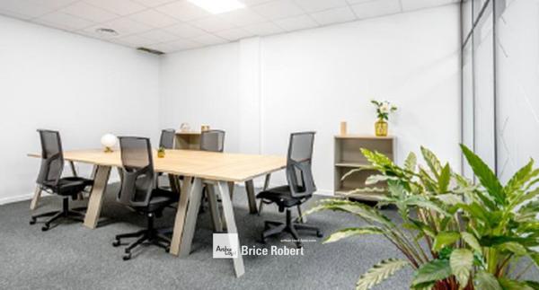 Bureaux à louer en coworking à Saint-Priest avec loyer tout inclus