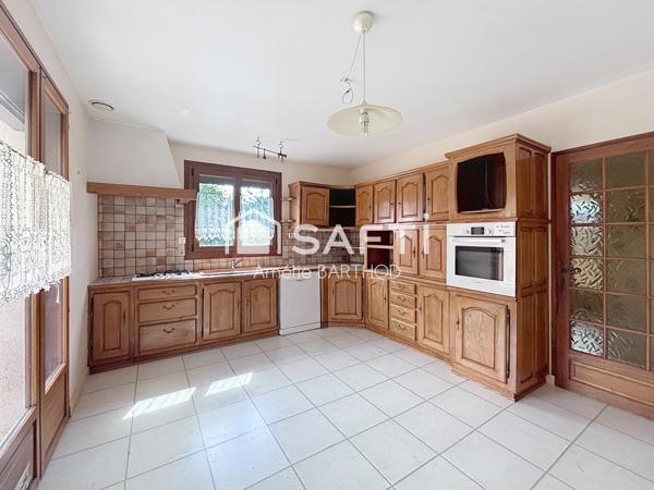 Maison familiale - Terrain 1 563 m² - Besançon Montboucons