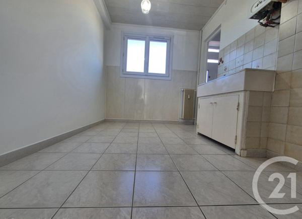 Appartement à vendre  4 pièces - 66 m2 SALON DE PROVENCE - 13