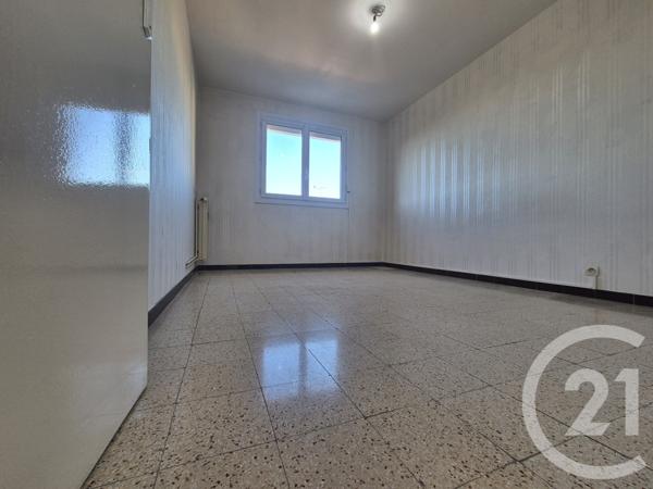 Appartement à vendre  4 pièces - 66 m2 SALON DE PROVENCE - 13