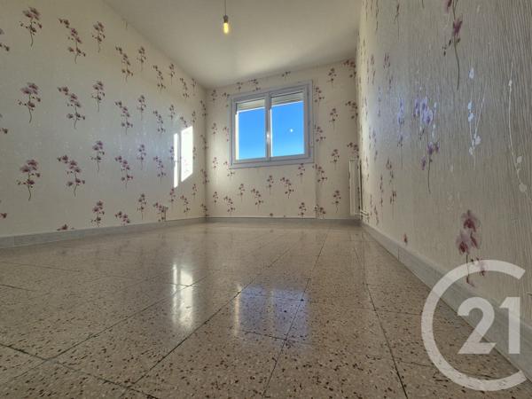 Appartement à vendre  4 pièces - 66 m2 SALON DE PROVENCE - 13