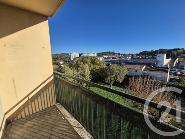 Appartement à vendre  4 pièces - 66 m2 SALON DE PROVENCE - 13
