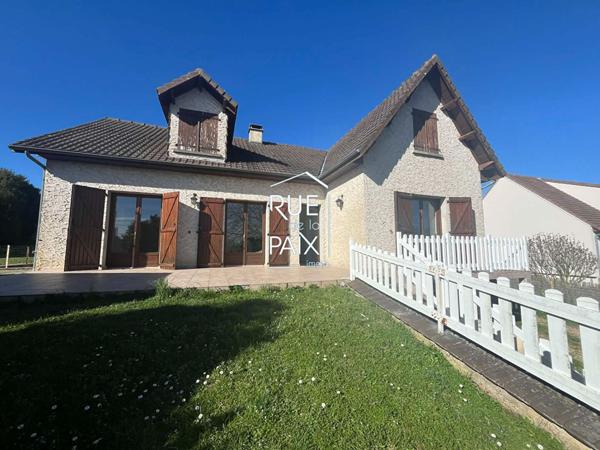 86530 NAINTRE Maison sur sous sol , secteur prisé de Naintré 191.90 m2