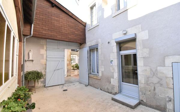 Maison à vendre    10 pièces •  La Charité-sur-Loire
