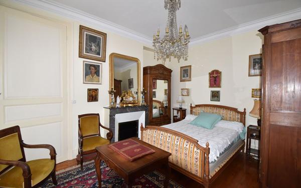 Maison à vendre    10 pièces •  La Charité-sur-Loire