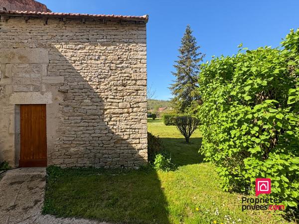 Maison Proche Montbard 3 chambres avec jardin et dépendances