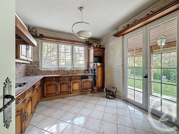 Maison à vendre  9 pièces - 241,48 m2 LIMONEST - 69