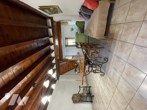 Venez découvrir cette maison de village avec terrasse !