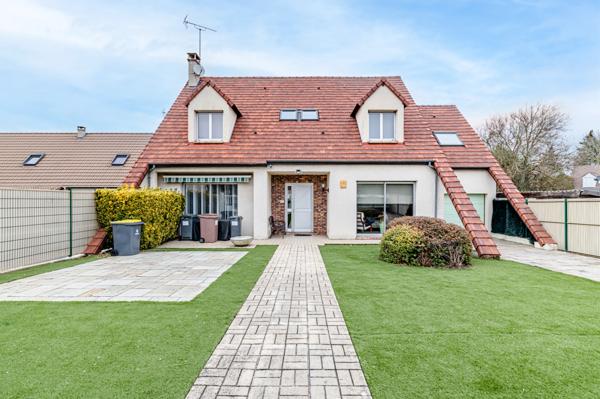 Maison 8 pièces - 180 m² Exclusivité efficity