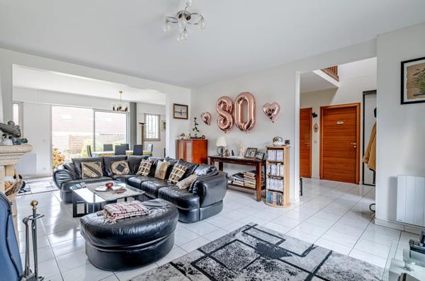 Maison 8 pièces - 180 m² Exclusivité efficity