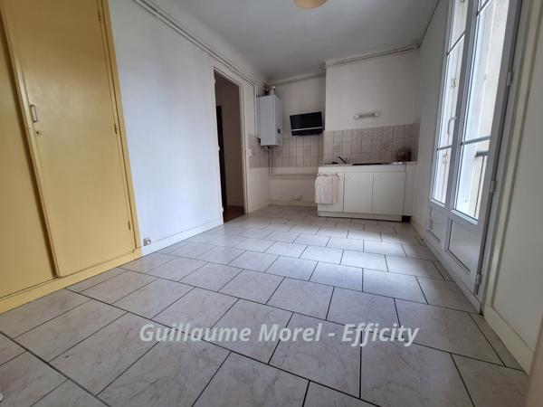 Appartement
         2 pièces
        - 69 m² Exclusivité 155 000 € *