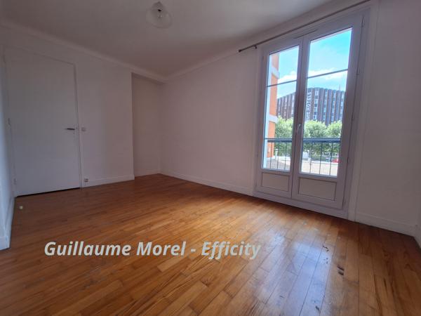 Appartement
         2 pièces
        - 69 m² Exclusivité 155 000 € *