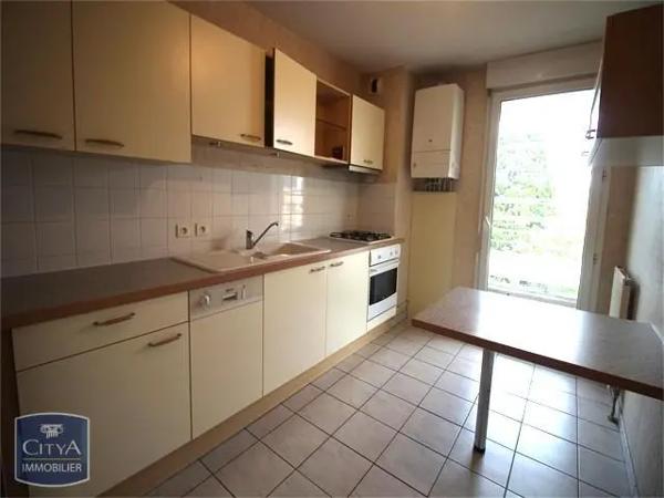 Appartement à louer 3 pièces 67.79m² Besançon (25000)