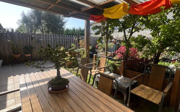 Maison à vendre    4 pièces • 79 m2 Vayres