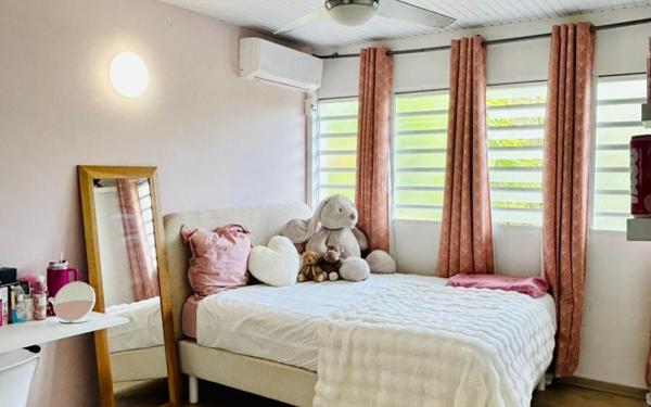 Maison à vendre    5 pièces • 171,86 m2 Fort-de-France