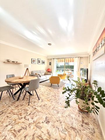 Nice (06200) FAC DE LETTRE - Elégant 2 pièces de 61m² avec terrasse - Résidence de standing avec piscine et concierge!