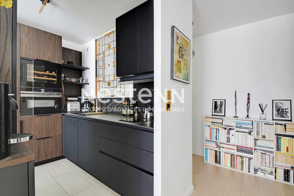 Exclusivité - Paris XVIII - Appartement deux pièces en parfait état - Terrasse - Parking