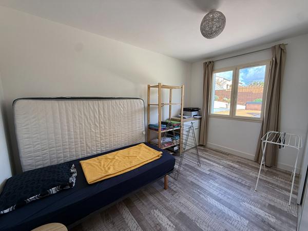 Maison 141 m² avec véranda chauffée piscine studio indépendant et grand terrain sans vis à vis secteur calme