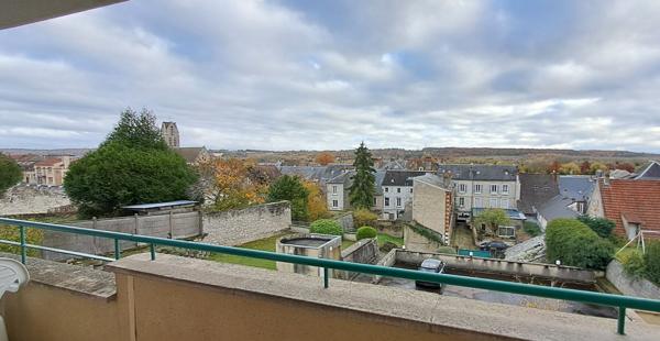Appartement 4 pièces de 110 m2 avec box en sous-sol et ascenseurs