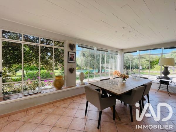 Maison à vendre 7 pièces 196 m² Sanary-sur-Mer