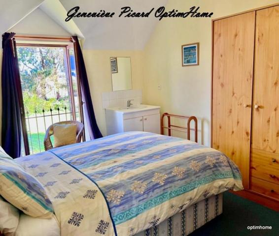 Grande maison de caractère à Pluméliau-Bieuzy avec piscine extérieure chauffée sur 6700 m2 de verdure