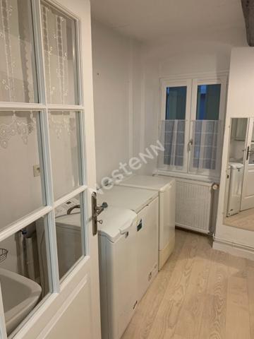 Maison de ville aux portes du jura et du revermont à 20 min de louhans et ses 157 arcades.