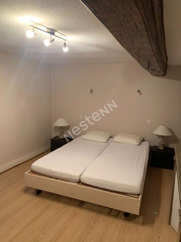 Maison de ville aux portes du jura et du revermont à 20 min de louhans et ses 157 arcades.