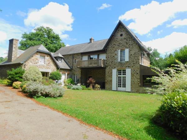 Maison à vendre 9 pièces FOUGERES (35)