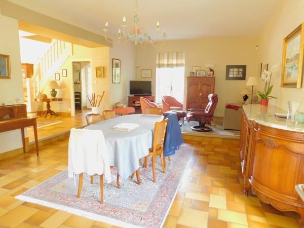 Maison à vendre 9 pièces FOUGERES (35)