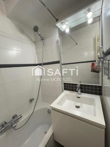 Centre ville, écoles, métros et commerces à 3 min