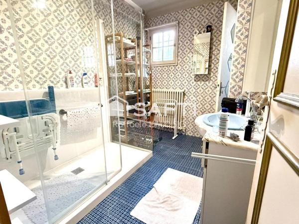 BOULOURIS – VILLA DE CARACTÈRE AU CALME