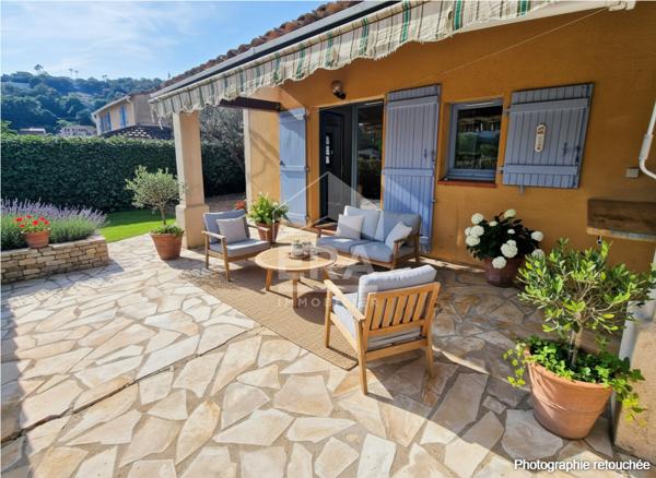MAISON MITOYENNE 3 PIECES DANS DOMAINE SECURISE AVEC PISCINE -