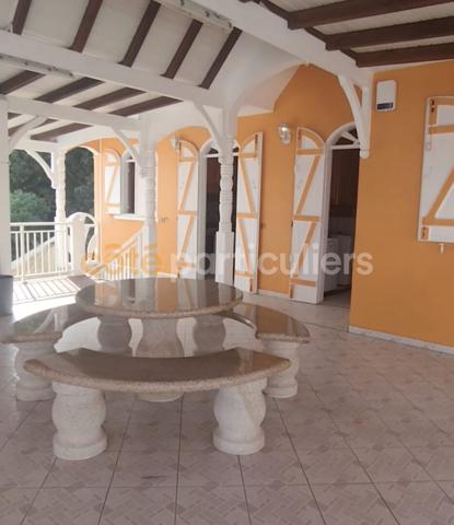 Location
                Appartement118 m² - 4 Pièces -
                    BAIE MAHAULT (97122)
